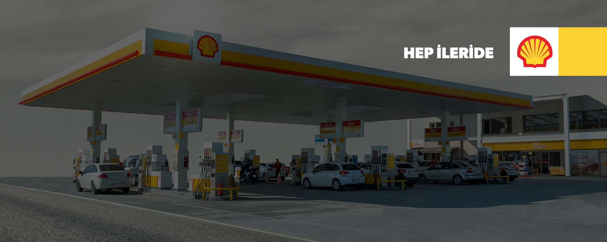 Shell Taşıt Tanıma Sistemi’nin yaygın istasyon ağından kredi kartıyla veya nakit hiçbir ödeme yapmadan yakıt ikmali yapabilir, kalitenin verdiği güveni deponuzda hissedebilirsiniz. 